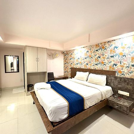 Hotel Laxmi Residency Lonavala Exteriér fotografie