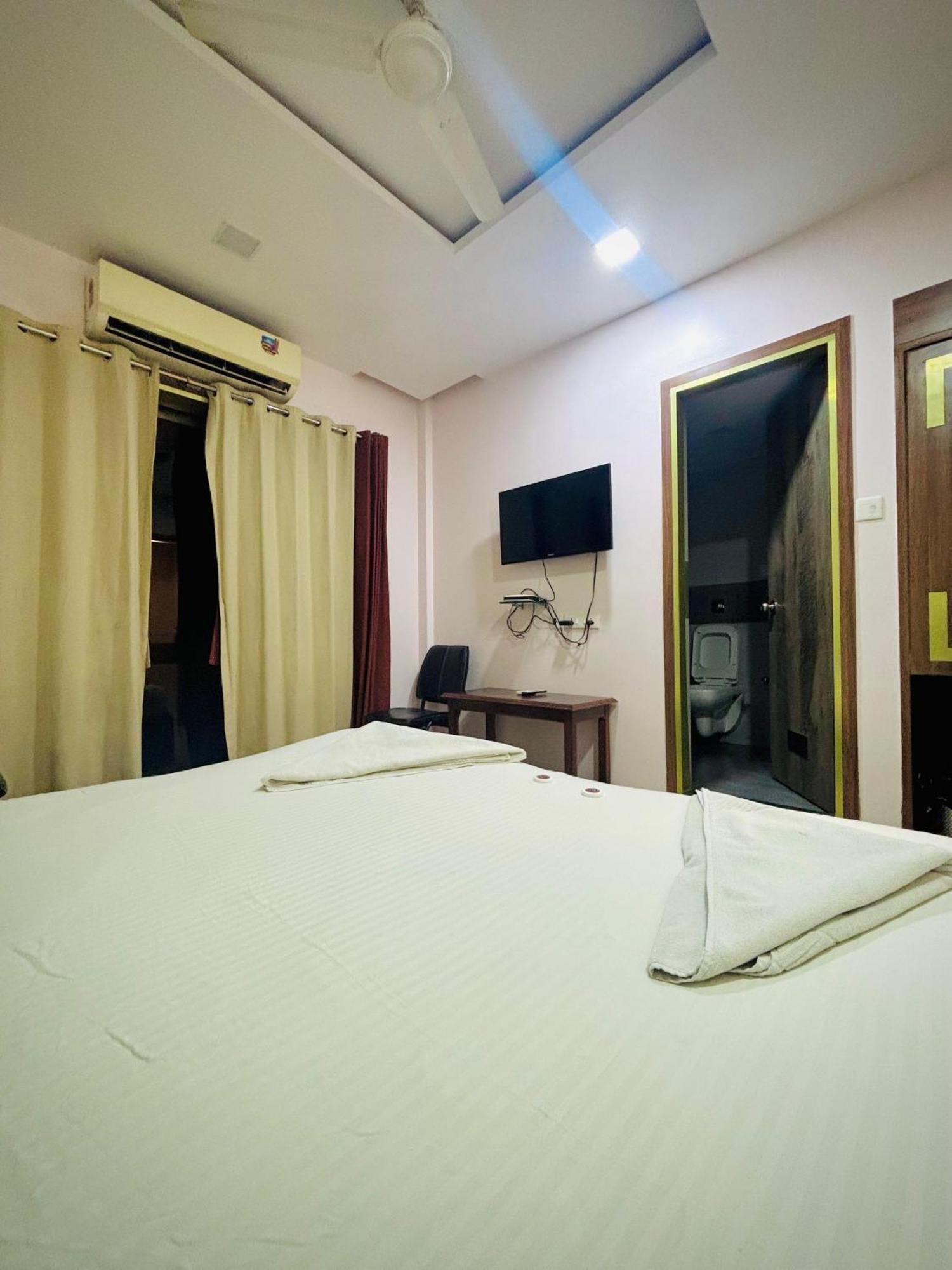 Hotel Laxmi Residency Lonavala Exteriér fotografie