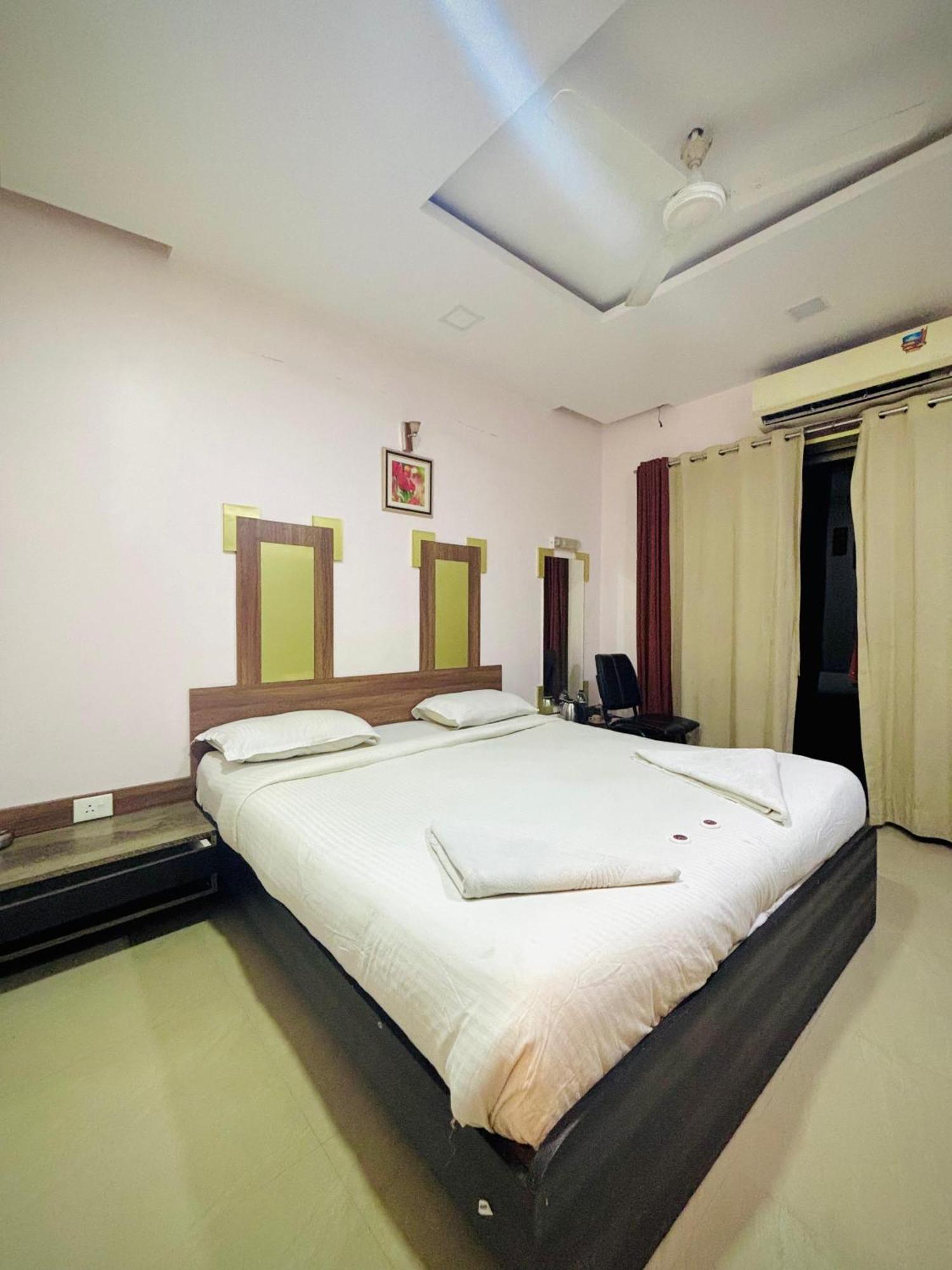 Hotel Laxmi Residency Lonavala Exteriér fotografie