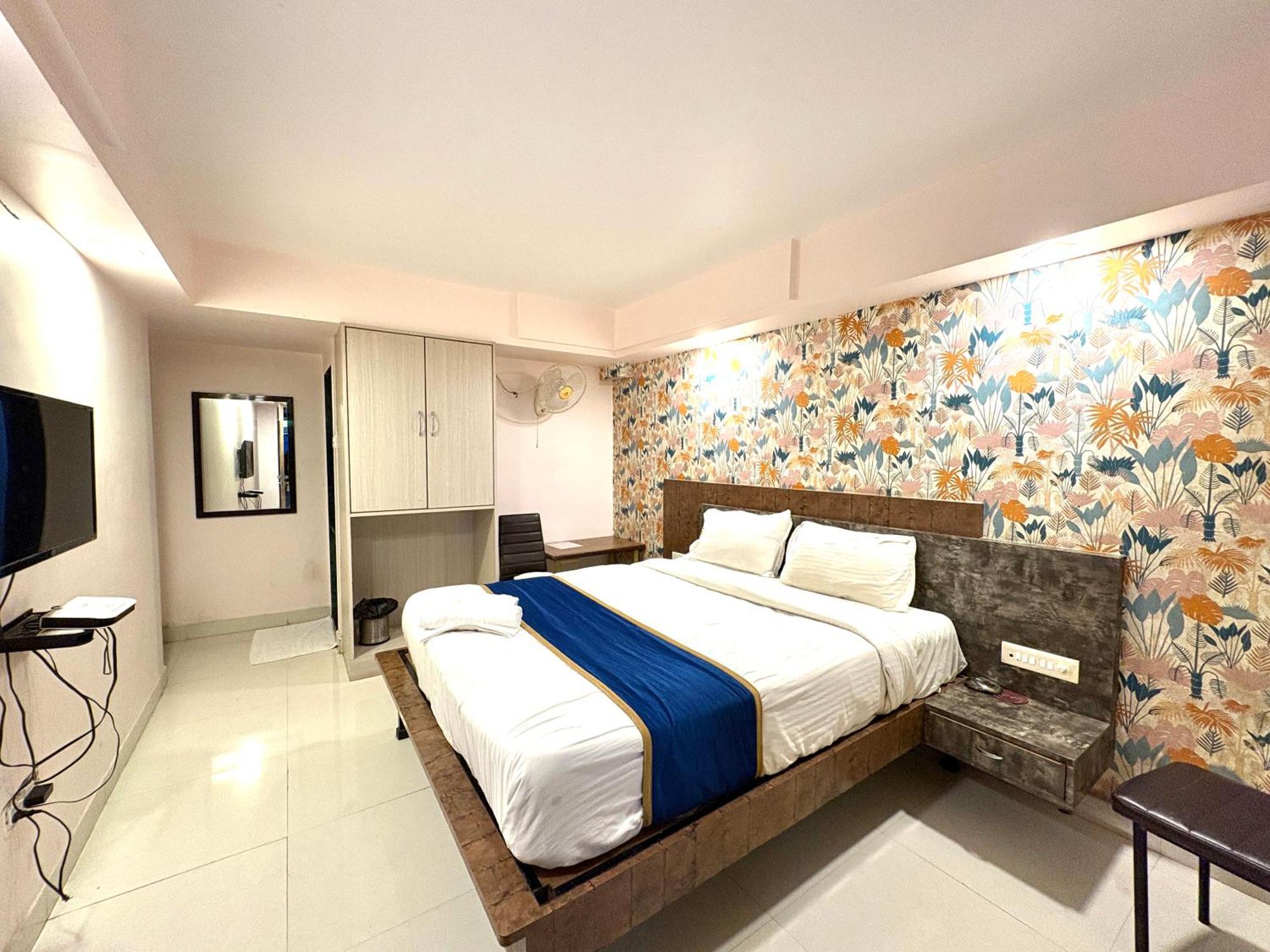 Hotel Laxmi Residency Lonavala Exteriér fotografie